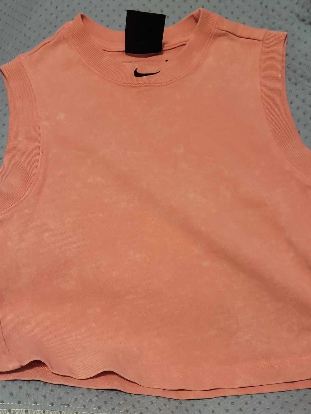 Nike Women’s Coral Pink Sleeveless Crop Tank